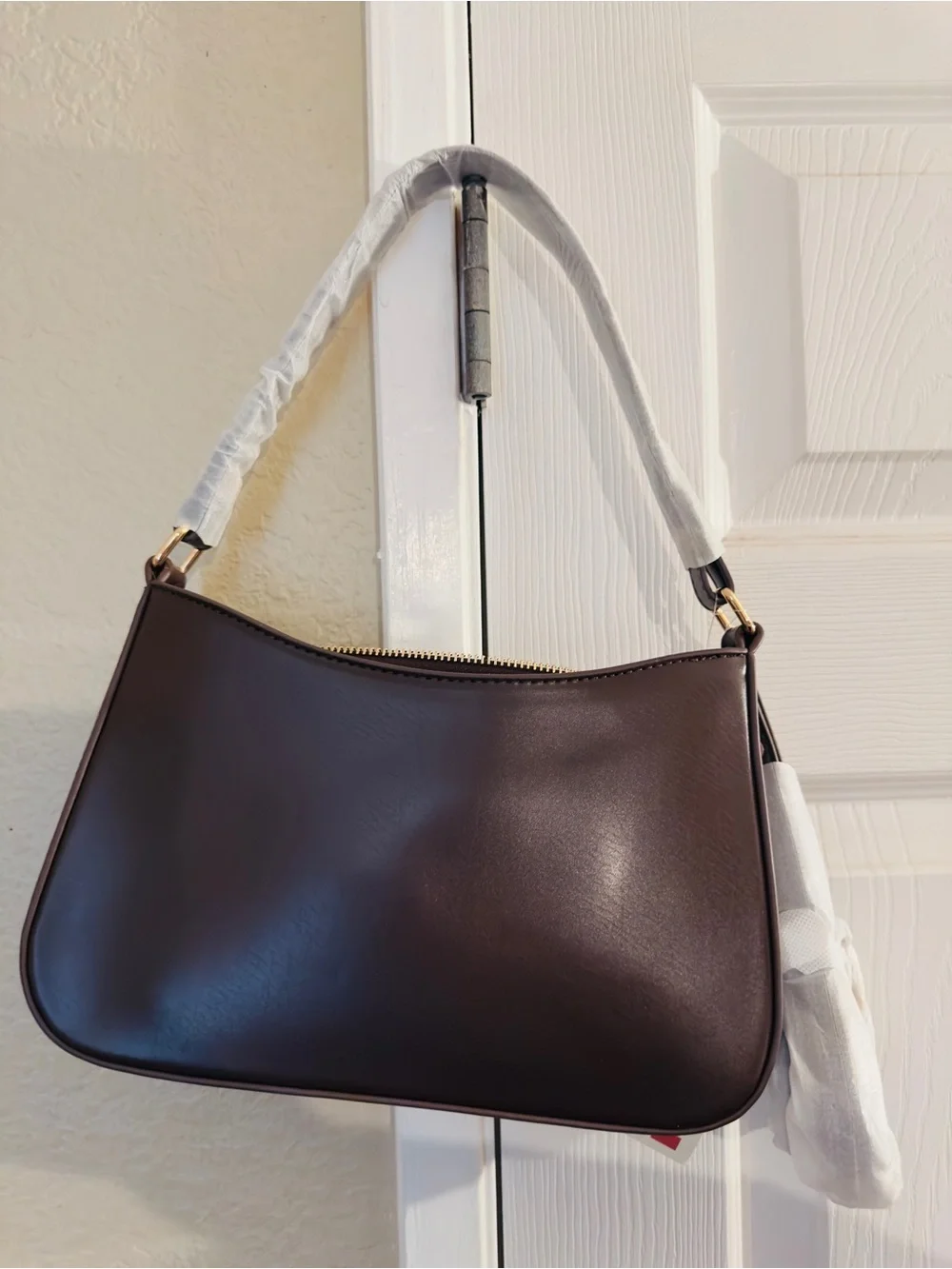 Valentino Orlandi elegant dark